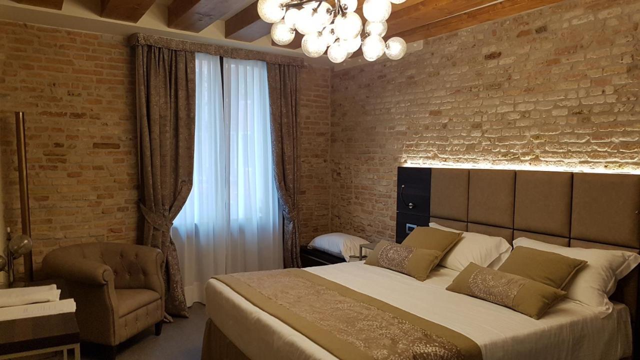 Chambre Lit King-Size Deluxe