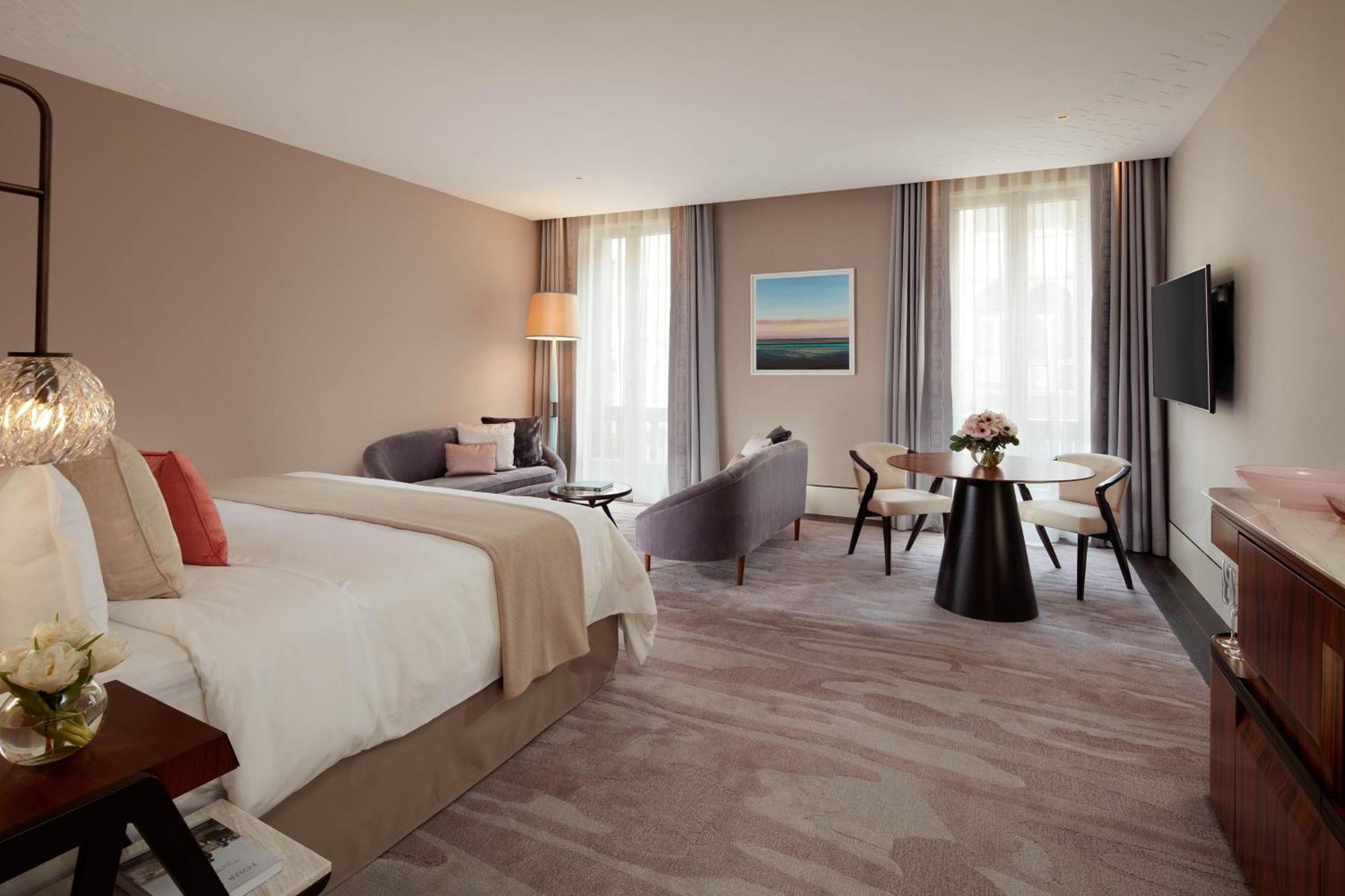 Suite Lit King-Size Junior Astor - Vue sur Ville