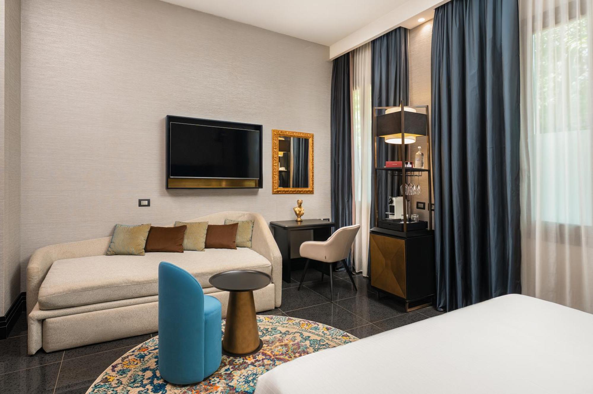 Chambre Lit Queen-Size Premium avec Canapé-Lit